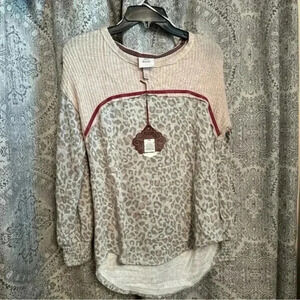Knox Rose Woman’s Sweater NWT